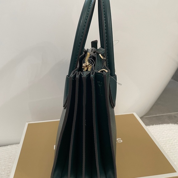 New MICHAEL KORS MERCERDK ATLANTIC
MD ACRDION MESSENGER LEATHER - Picture 11 of 12